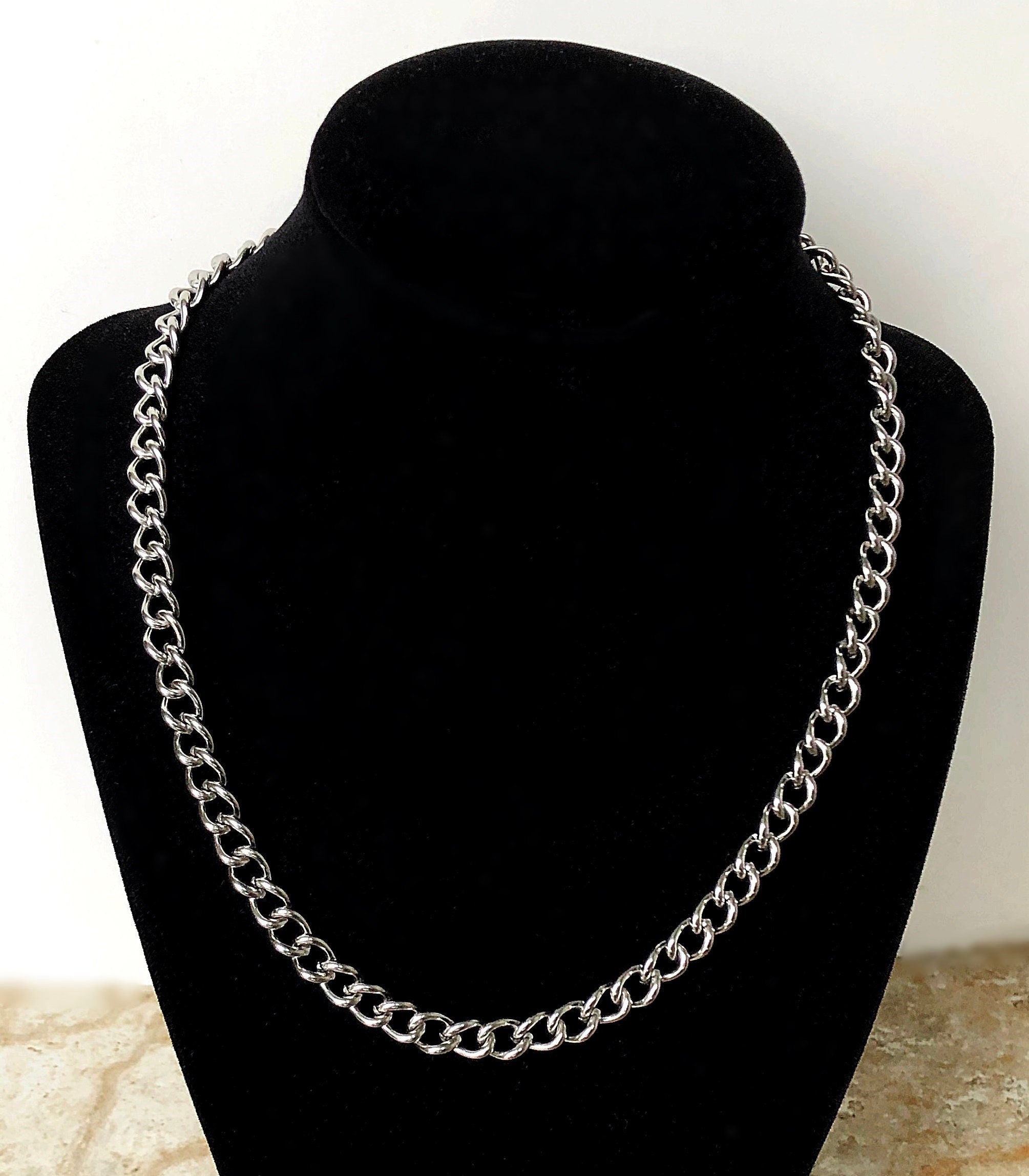 9mm x 7mm x 1.7mm Silver Shiny Color Stainless Steel Curb Chains Necklace Unisex Customisable Size Jewelry Tarnish Resistant Very Strong
